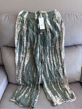 Green & White Tie-Dye Wide Leg Pants